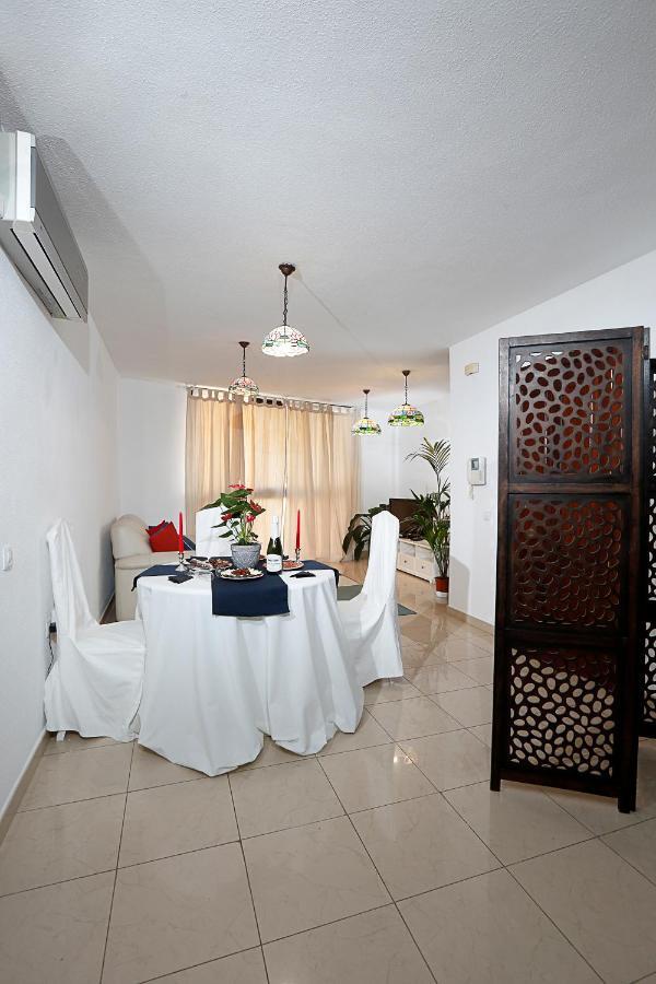Apartamento Frente Al Puerto De Candelaria A 20 Metros De La Playa. Exterior photo