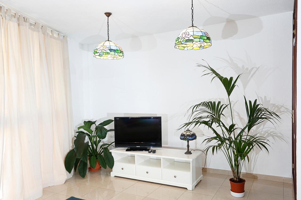 Apartamento Frente Al Puerto De Candelaria A 20 Metros De La Playa. Exterior photo